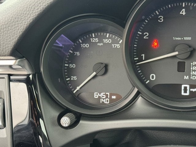 2025 Porsche Macan Base