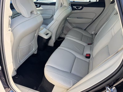 2024 Volvo XC60 B5 Plus Dark Theme