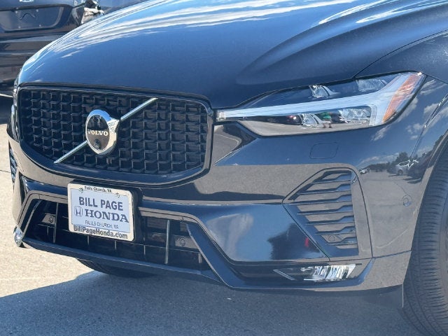 2024 Volvo XC60 B5 Plus Dark Theme