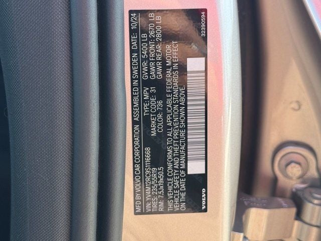 2025 Volvo XC60 B5 Plus