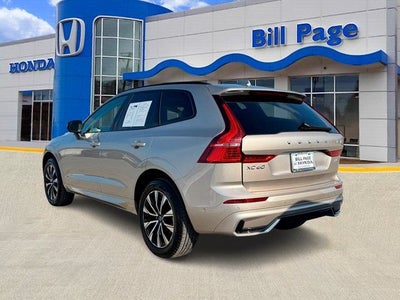 2025 Volvo XC60 B5 Plus